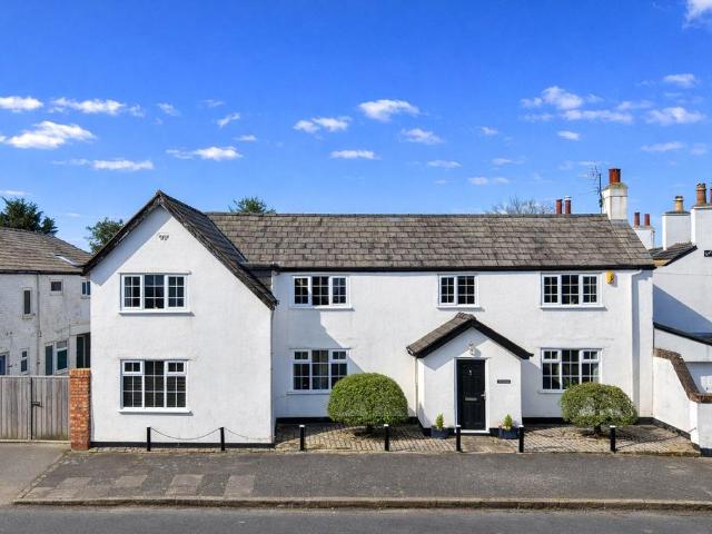 House for sale in Meols