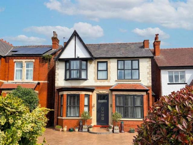 House for sale in Meols Cop, Southport