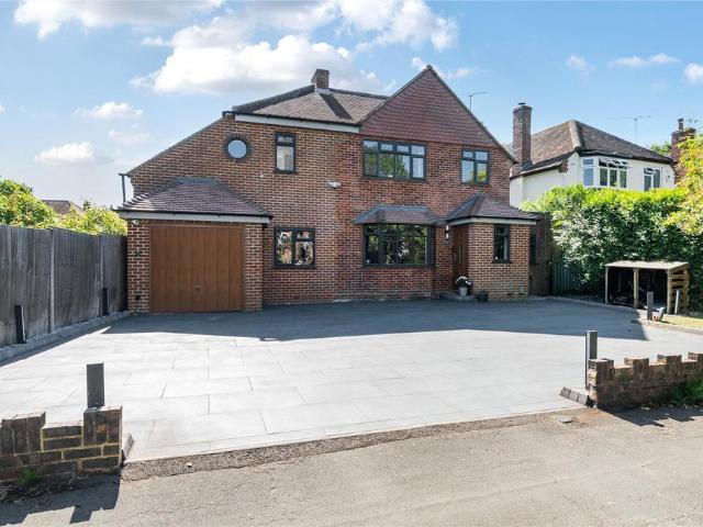 House for sale in Horsell, Woking