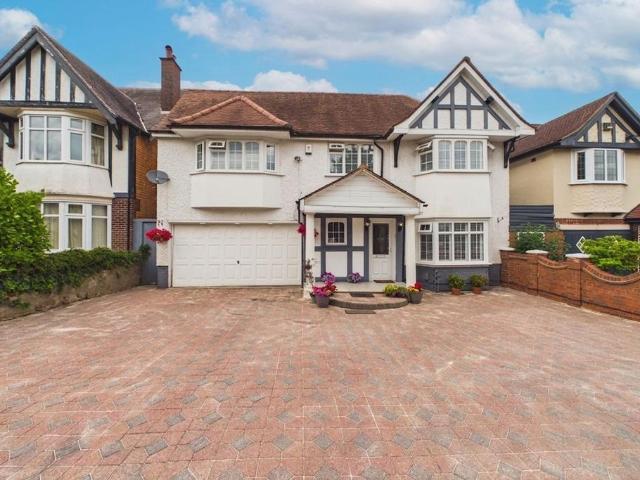 House for sale in Wake Green, West Midlands