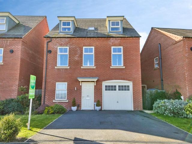 House for sale in Beamhurst, Staffordshire