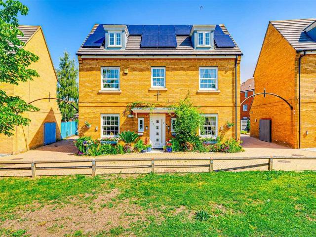 House for sale in Badgers Dene, Grays