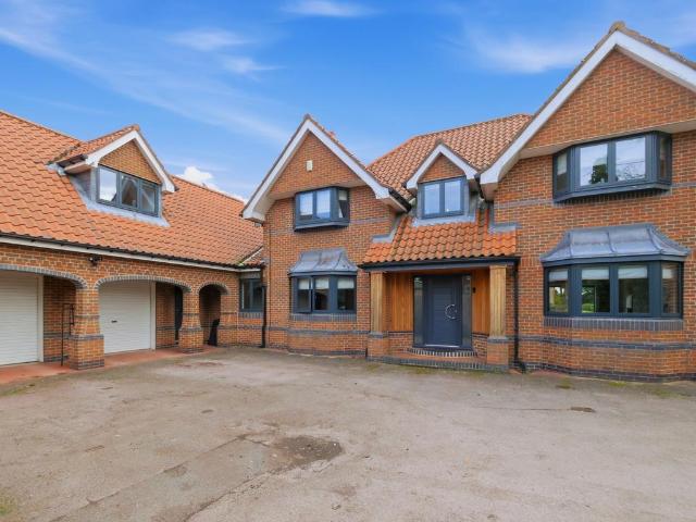 House for sale in Manton, Costhorpe