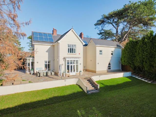 House for sale in Gowerton, Wales