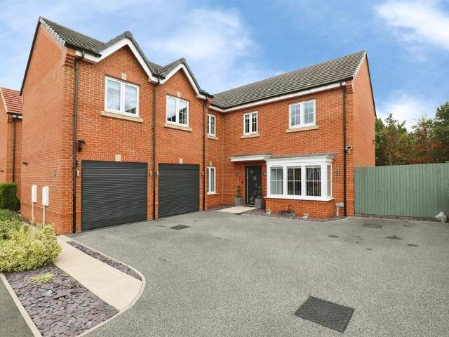 House for sale in Thorpe Willoughby