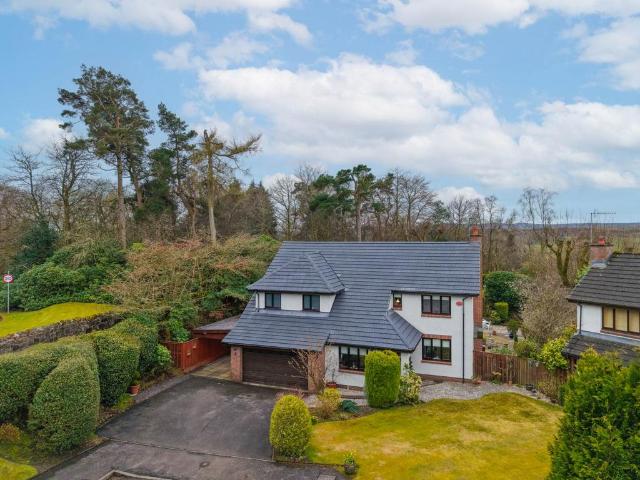 House for sale in Kilmacolm, Scotland