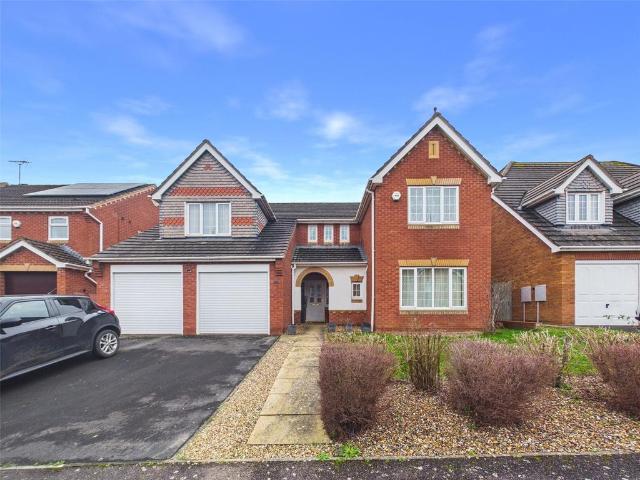 House for sale in Gloucester, Gloucestershire