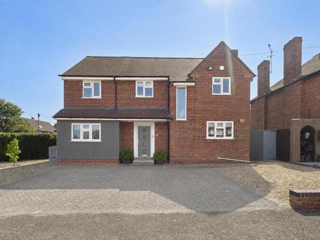 House for sale in Stourbridge, West Midlands