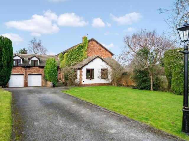 House for sale in Greater Manchester