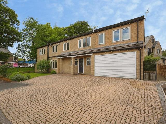 House for sale in Copley, Savile Park