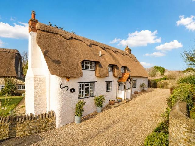 House for sale in Marsh Gibbon, Buckinghamshire