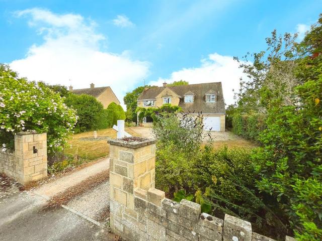 House for sale in Fossebridge, Gloucestershire