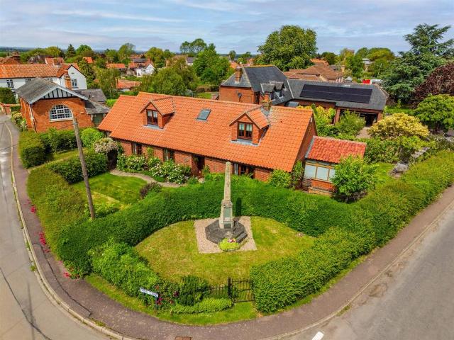 House for sale in Redmile, Brentingby