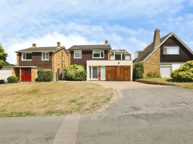 House for sale in Sandown Park, Kent