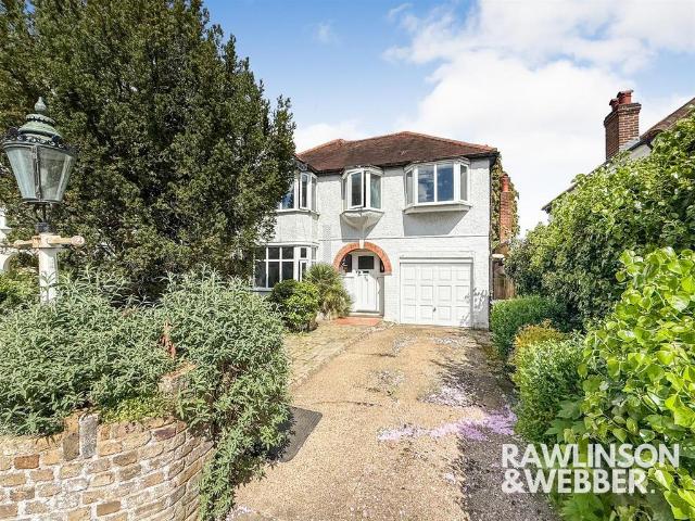 House for sale in Lower Green Esher, Blackhills