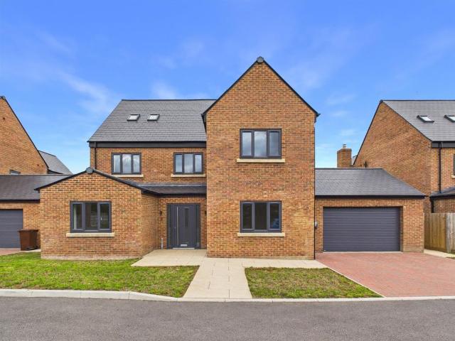 House for sale in Pamington, Gloucestershire