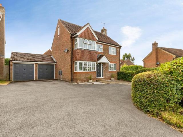 House for sale in Glynde, West Sussex