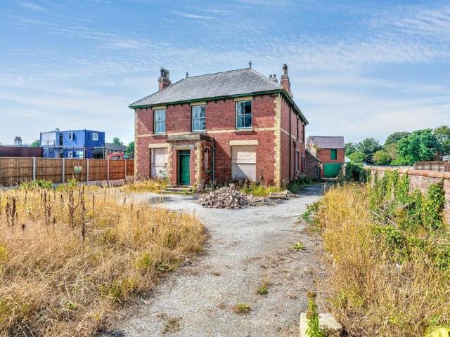 House for sale in The Roe, St Asaph