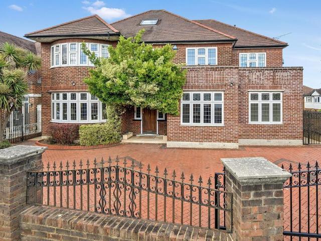 House for sale in Brondesbury, Greater London