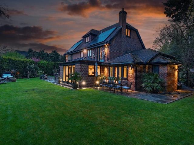 House for sale in Chislehurst, Greater London