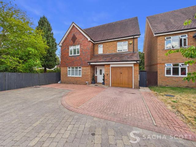House for sale in Nork, Red Hill