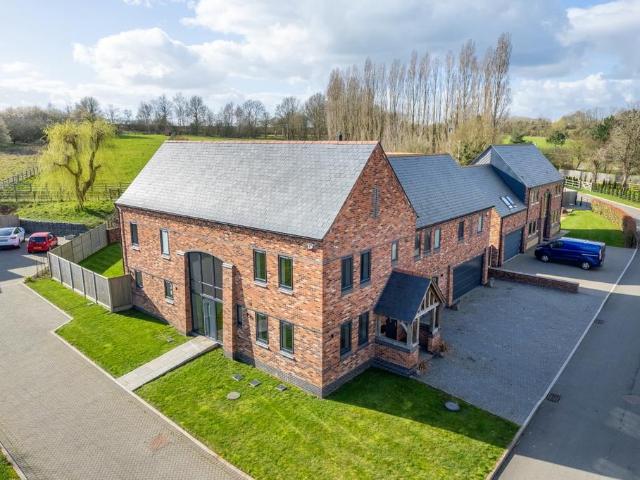House for sale in Stanford On Avon, Leicestershire