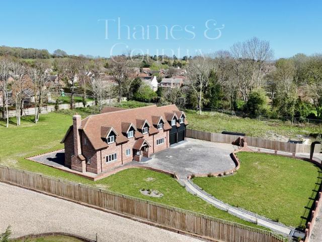 House for sale in Brightwell-cum-Sotwell, South Oxfordshire