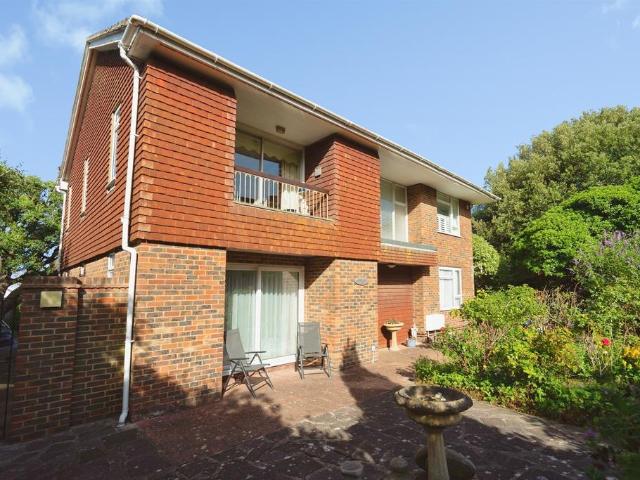 House for sale in Holywell, Eastbourne