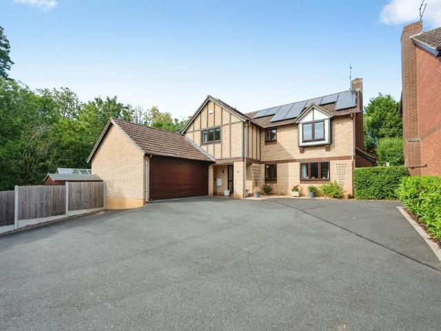 House for sale in Westlands, Crookhill