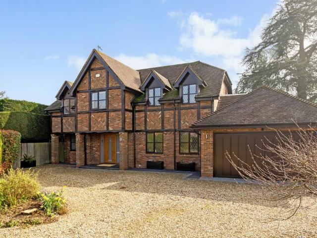 House for sale in King's Walden, Hertfordshire
