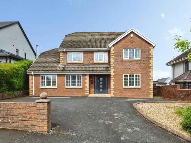 House for sale in Llangennech, Wales