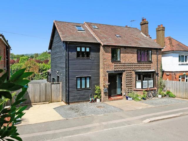House for sale in Red Hill, Surrey