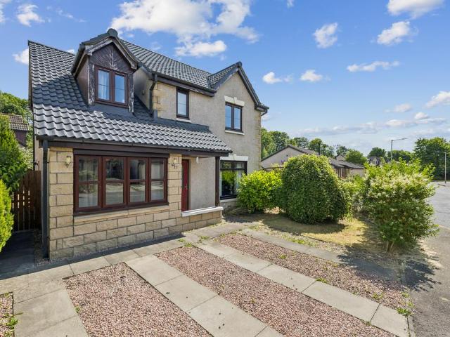 House for sale in Bankfoot, Scotland