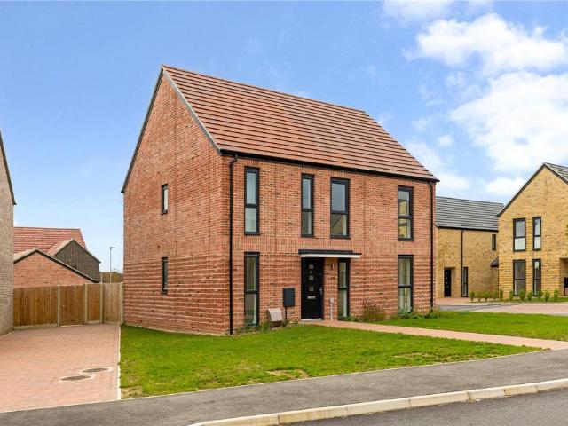 House for sale in Chipping Hill, Essex