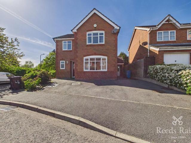 House for sale in Whiston Cross, Whiston