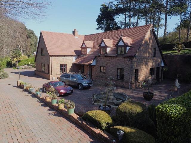 House for sale in Ash, Kent