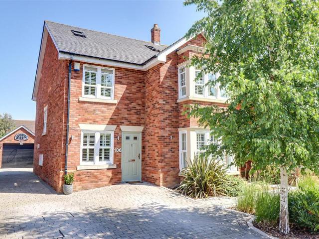 House for sale in Alton Barnes, Essex