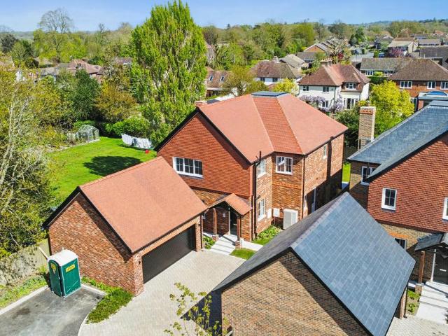 House for sale in Cootham, Horsham
