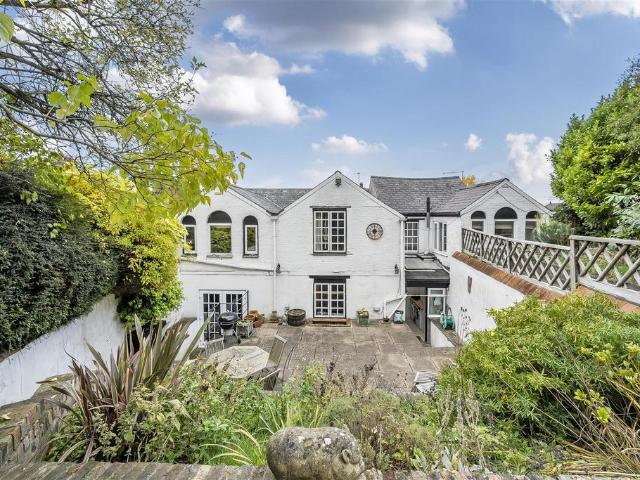 House for sale in Ivinghoe