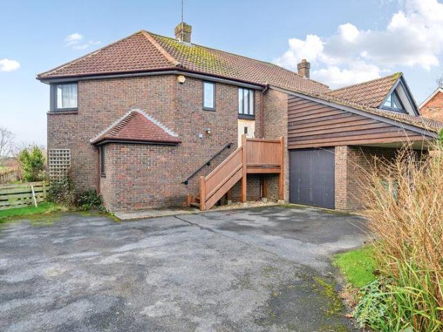House for sale in Sandown Park, Kent