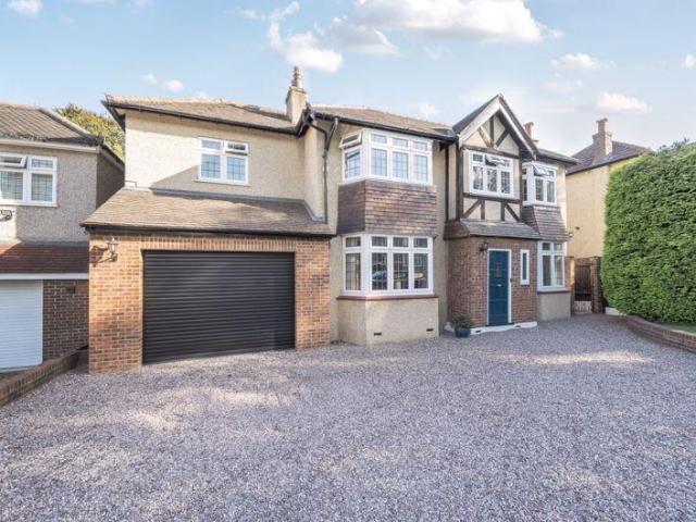House for sale in London Borough of Croydon, Purley