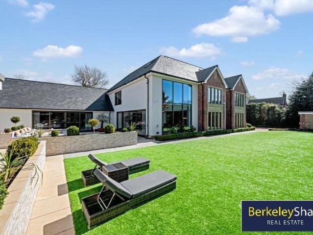 House for sale in Formby, Freshfield