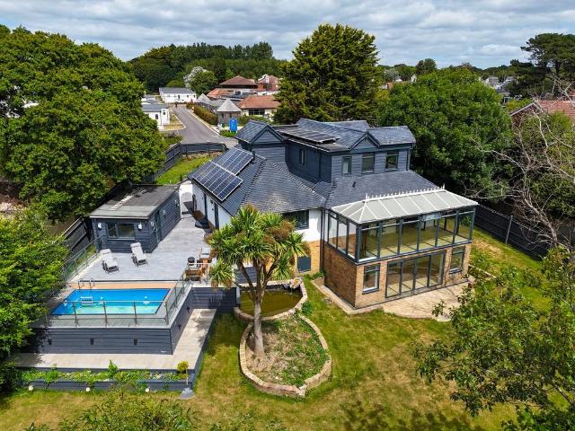House for sale in Milford-on-Sea, Ashurst Bridge
