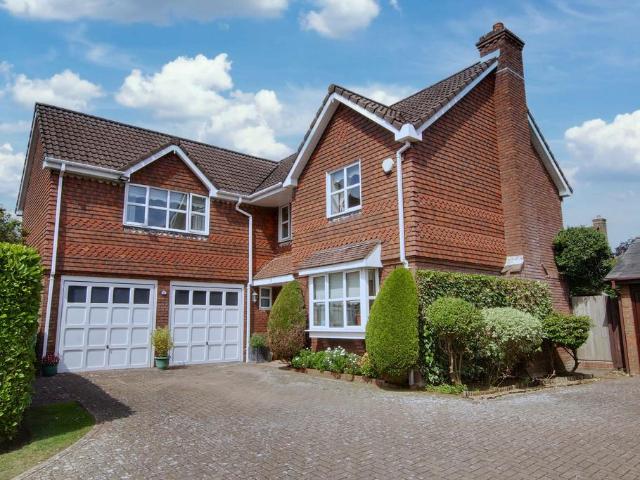 House for sale in Rownhams, Test Valley