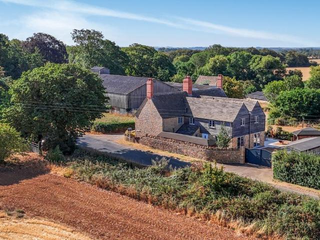 House for sale in Fossebridge, Gloucestershire