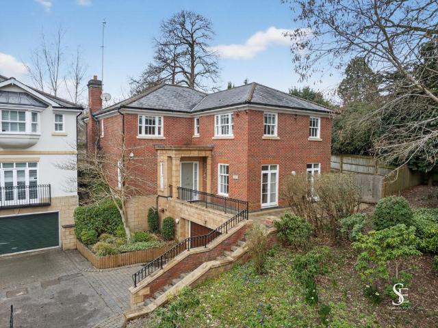 House for sale in Sunningdale