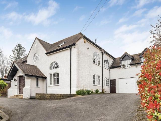 House for sale in Felden, Pouchen End