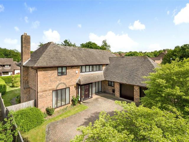 House for sale in Loughton, Milton Keynes