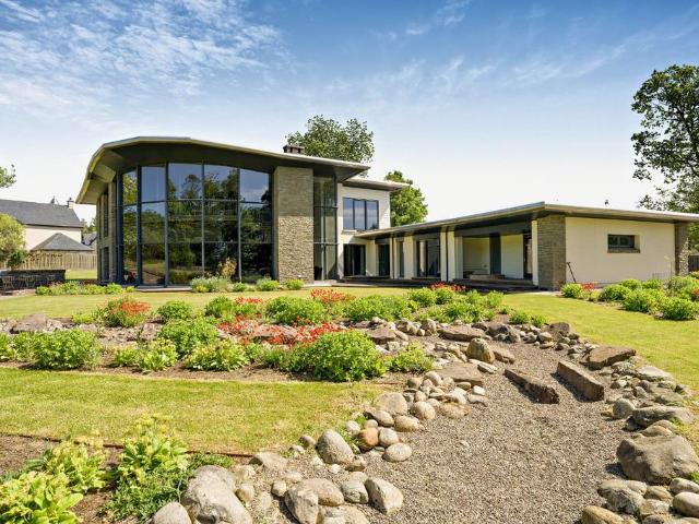 House for sale in Murthly, Scotland