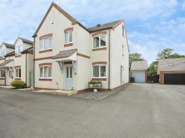 House for sale in New Bilton, Warwickshire